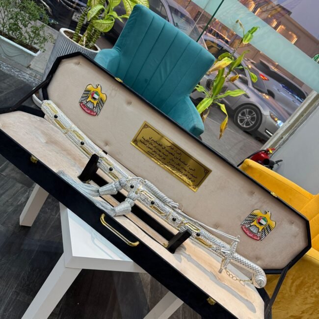 هدايا السيوف الفاخرة